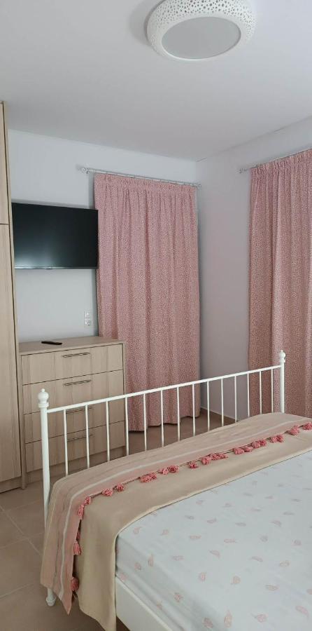 Emmanuela House With Garden & Sea View - Appartement *