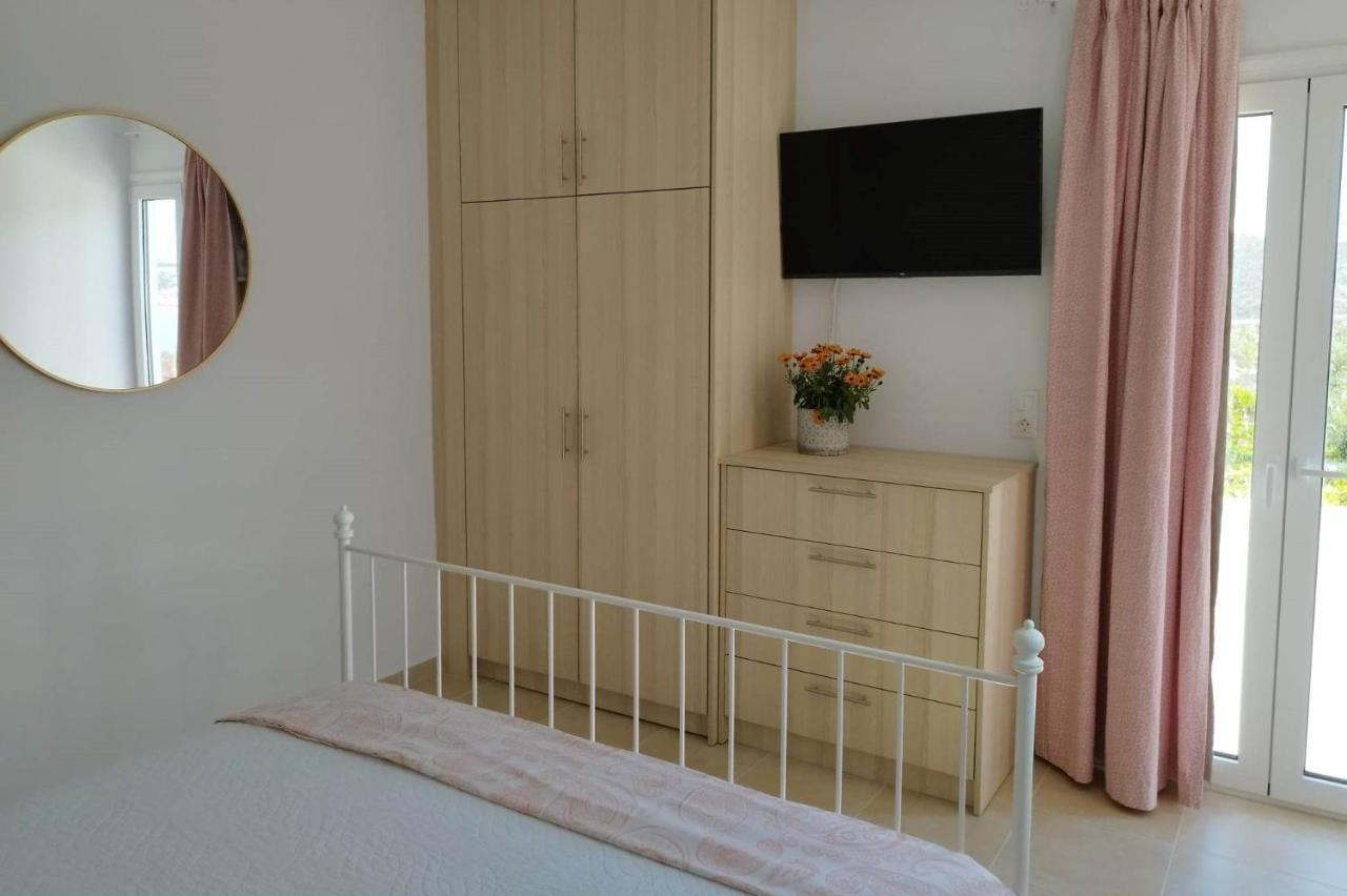 Emmanuela House With Garden & Sea View - Appartement